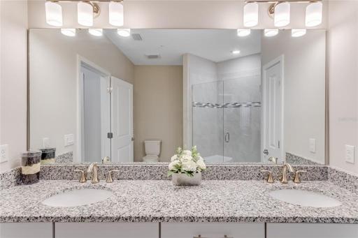 Double sinks in Main bathroom