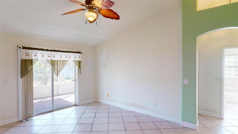 LOTS OF NATURAL LIGHT!