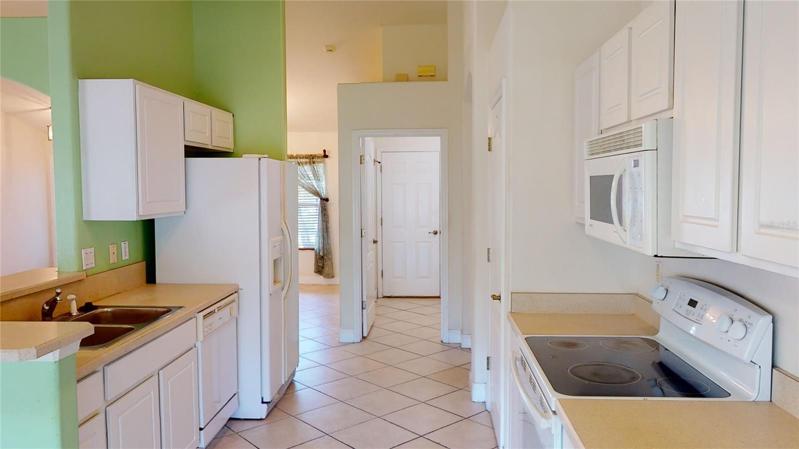 PLENTY OF COUNTER SPACE!