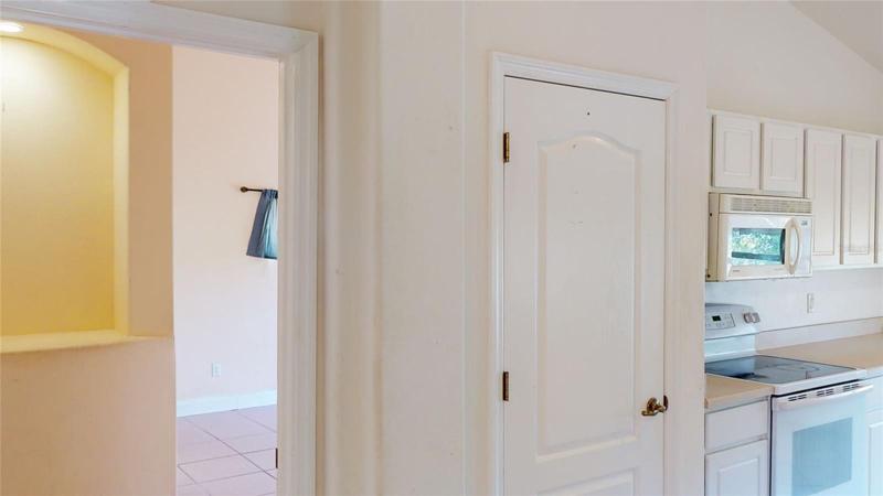 WALK-IN PANTRY!
