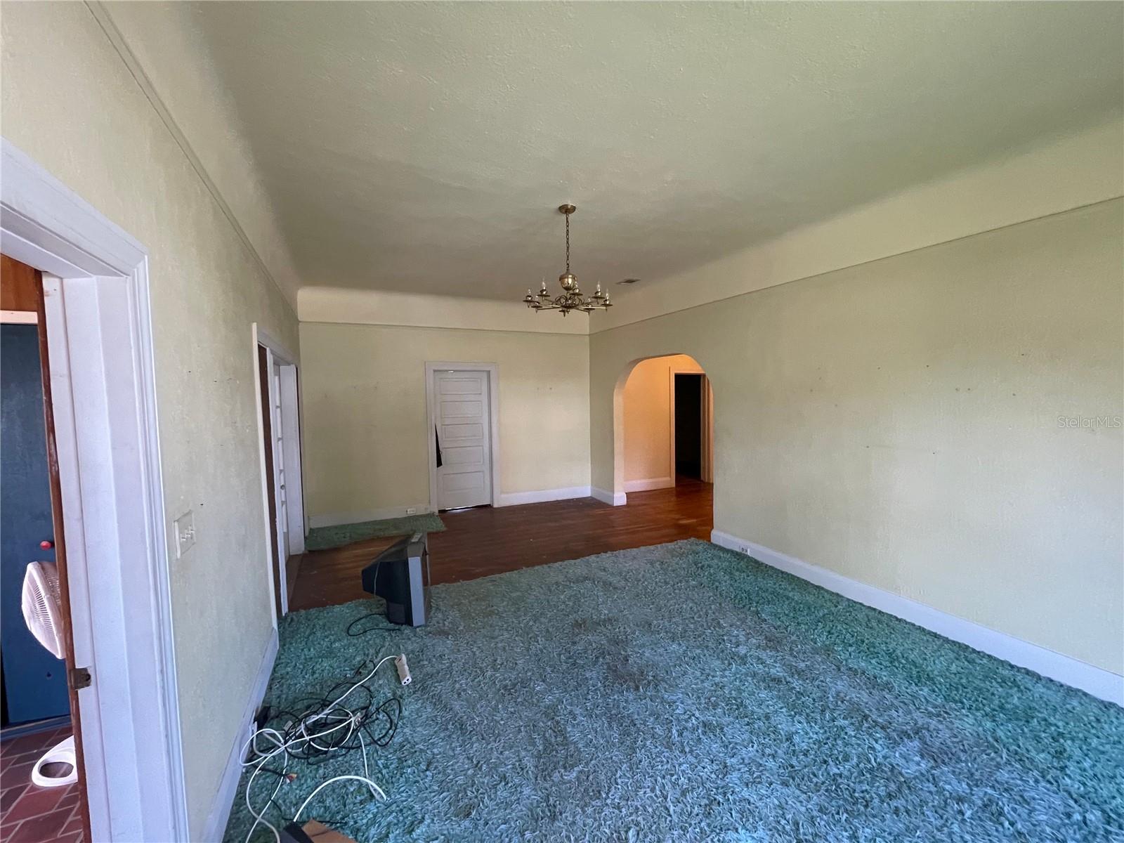 Great room looking west