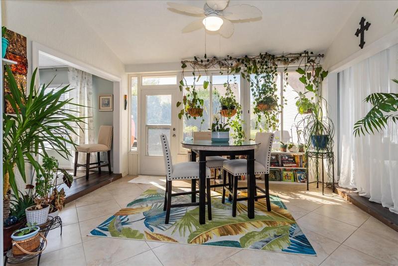 Bright, Sunny Lanai, Upgraded Lighting 