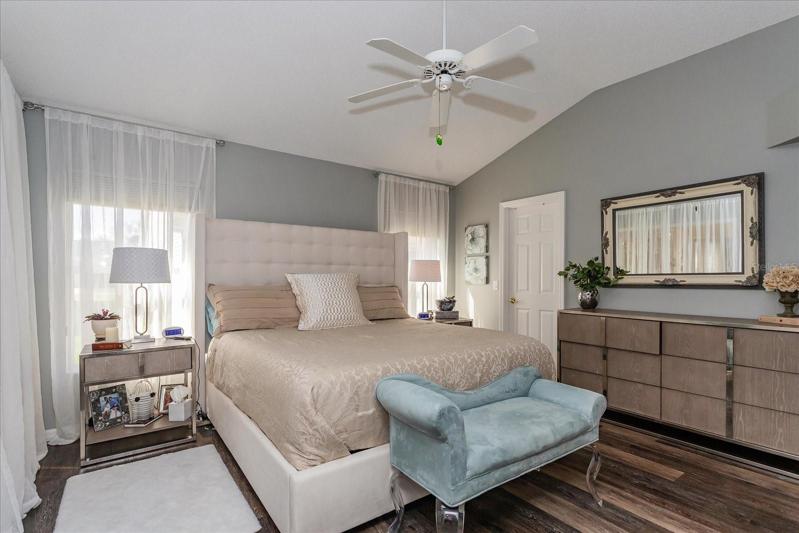 Large Master Bedroom w/ 2 Walk-In Closets