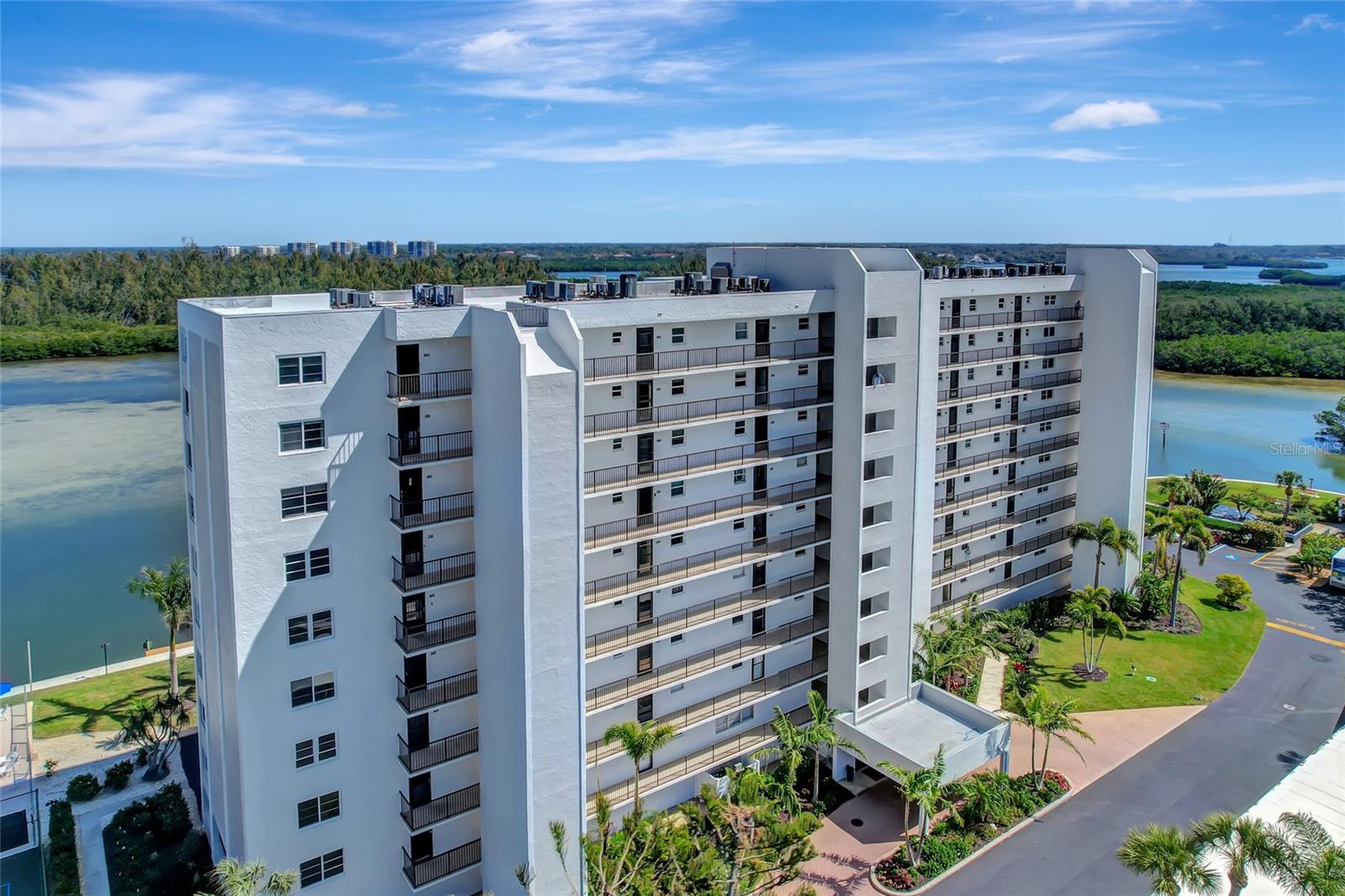 The Pointe on Siesta Key. South Building 