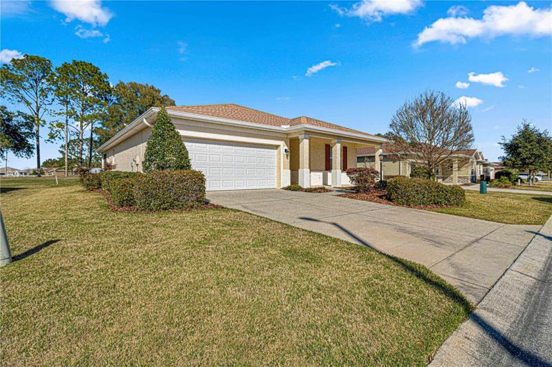 9679 SW 95th Loop