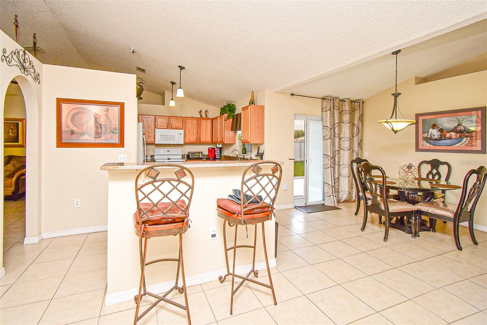 Formal D/R off Kitchen