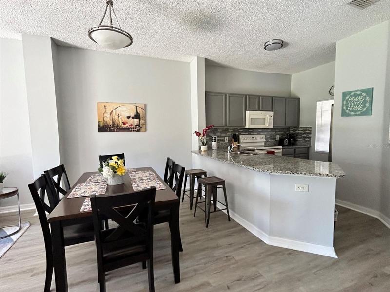 diving area with kitchen 