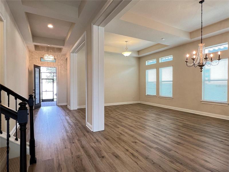 Formal Living & Dining Combo