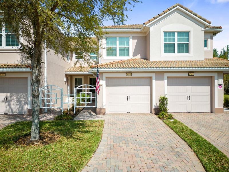 Welcome to 8303 Bella Vida Circle