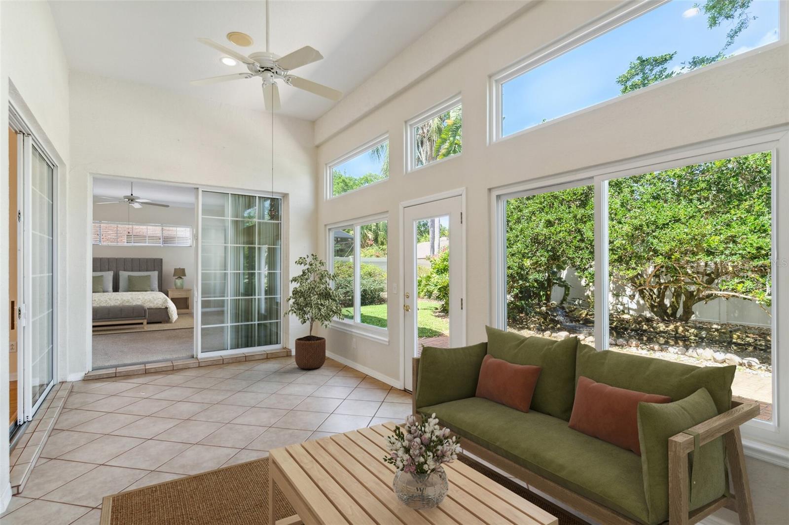 Sunroom with virtual staging