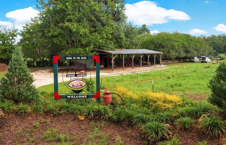 Farm & Airbnb Entrance
