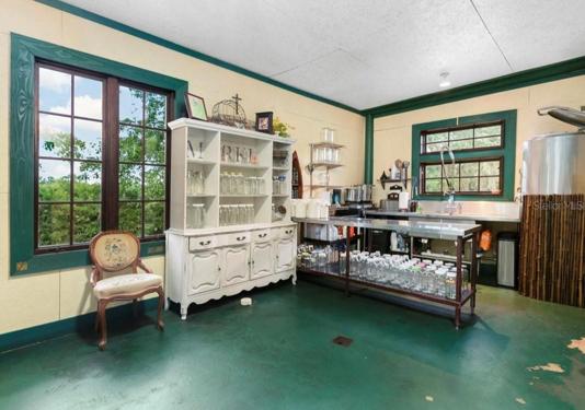 Parlor Store