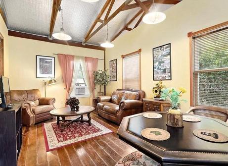 Airbnb Family Room