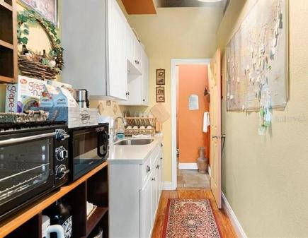 Airbnb Kitchen