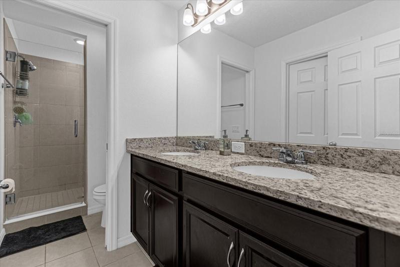 Master bathroom 1
