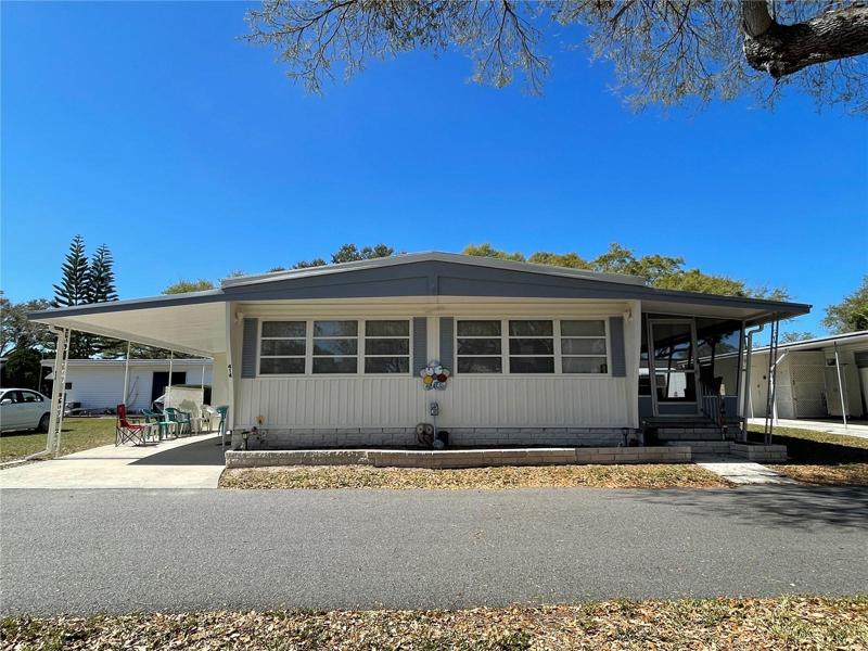 Doublewide Manufactured home