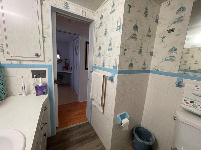 Full bathroom