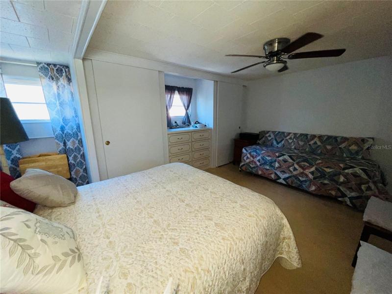 Spacious guest room
