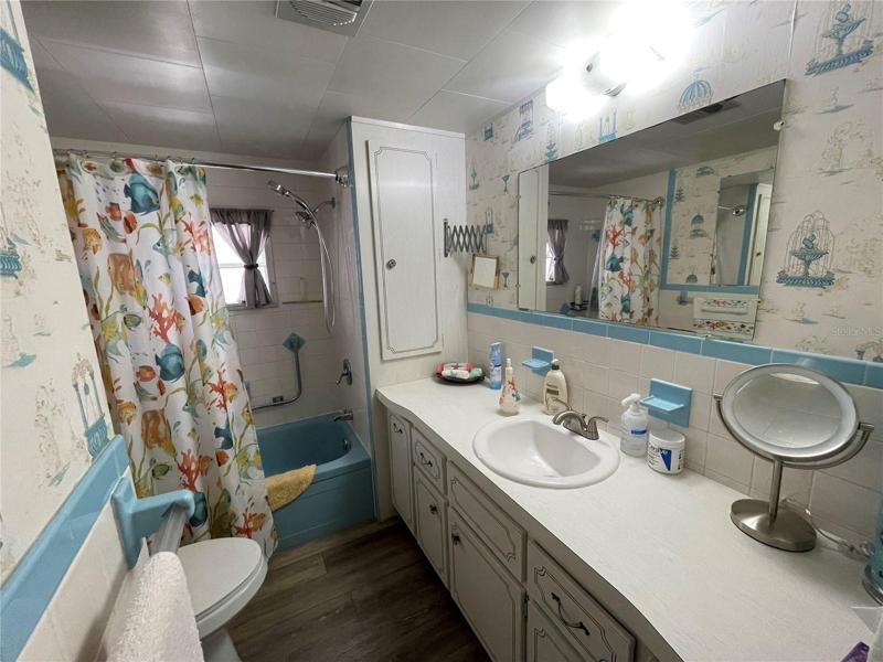 Laminate floors throughout the living area