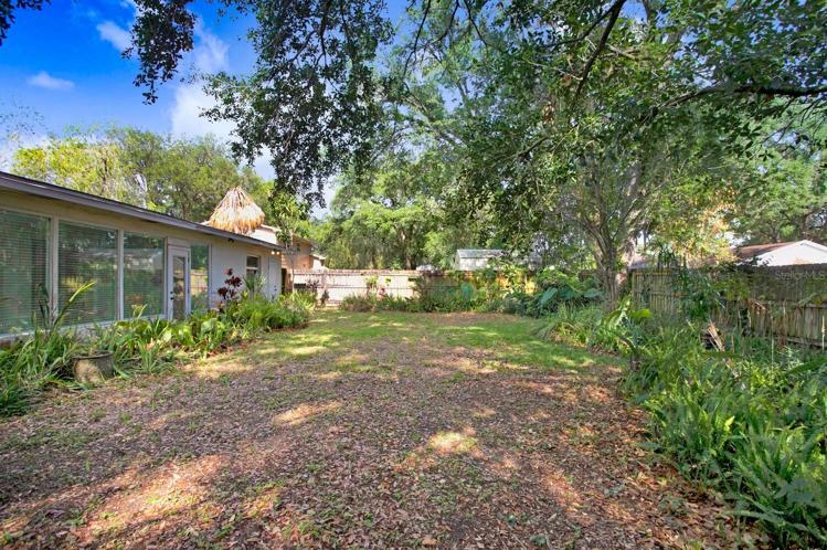 The large-sized backyard is very private and peaceful, and full of nature!  The birds are always chirping!