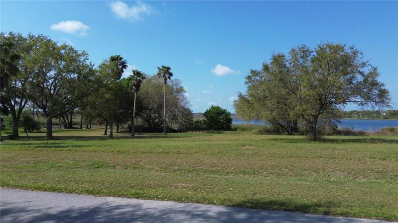 Front of property facing lake.