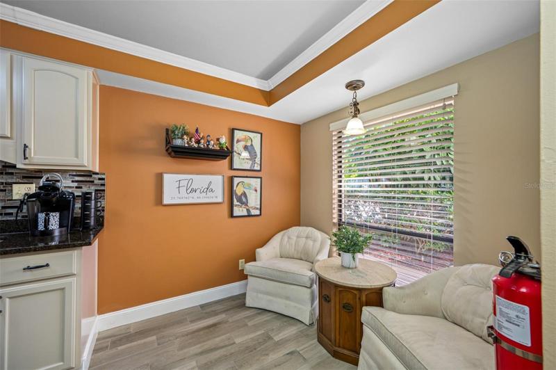 Spacious kitchen, great seating for your morning coffee!