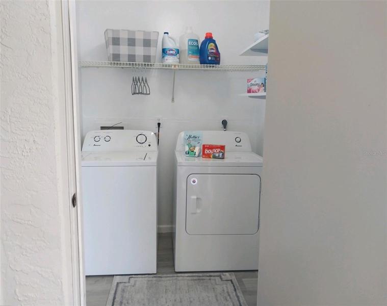Laundry room located off lanai with full size