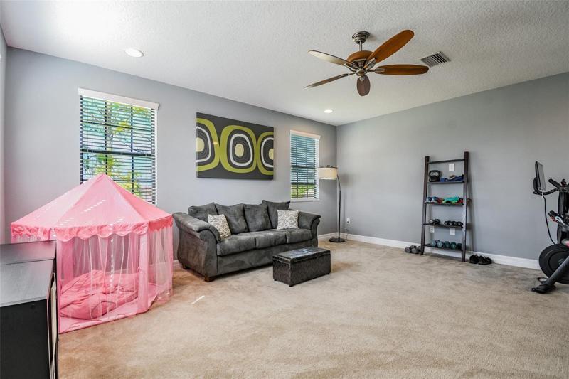 The large bonus room is on the second floor.