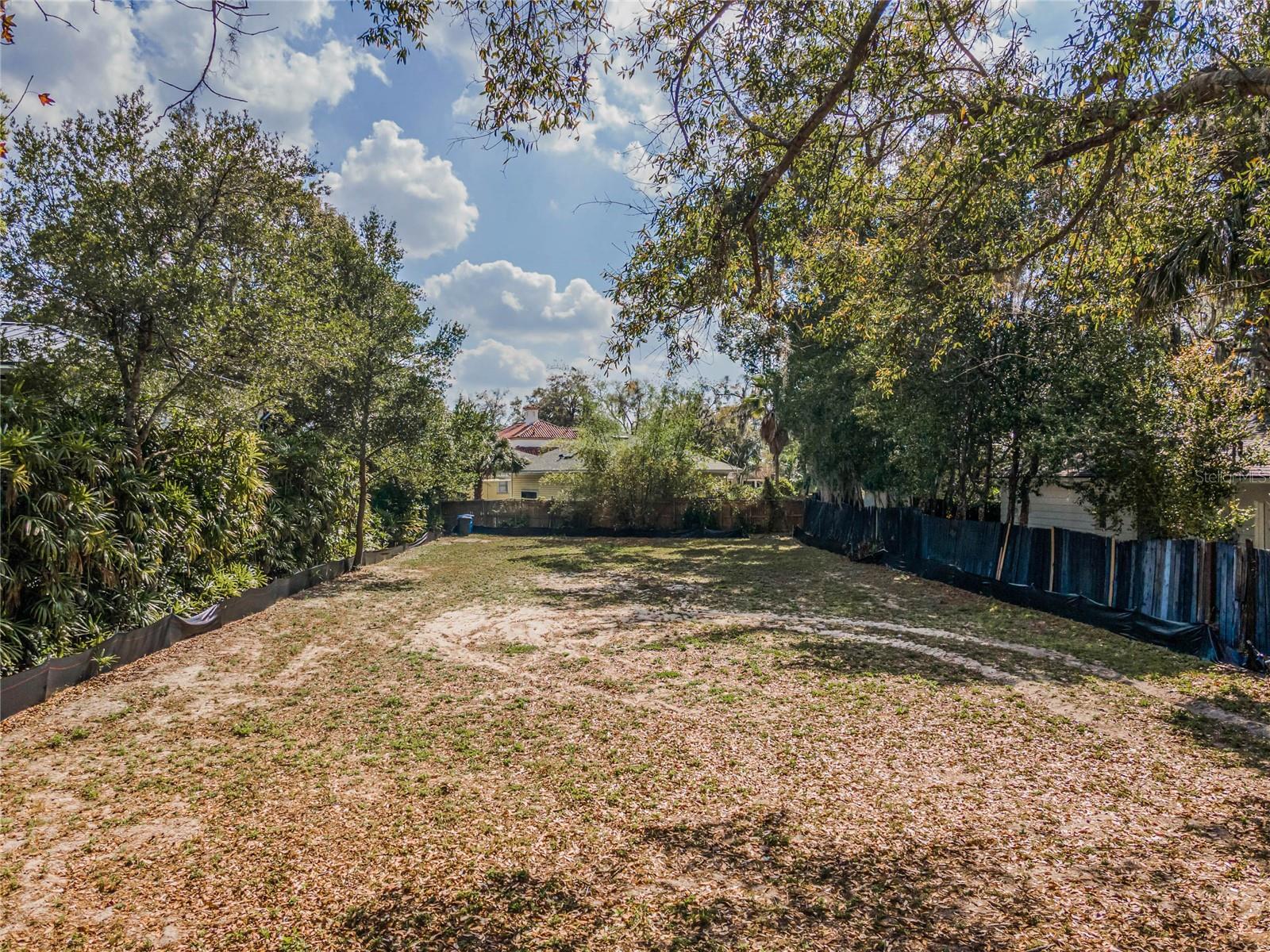 Lot located in the highly desirable “Vias” area in Winter Park