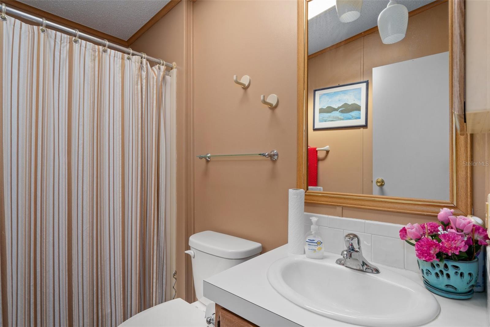 2nd bedroom with very nice built in extra storage