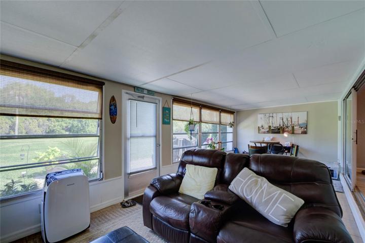 Huge lanai!
