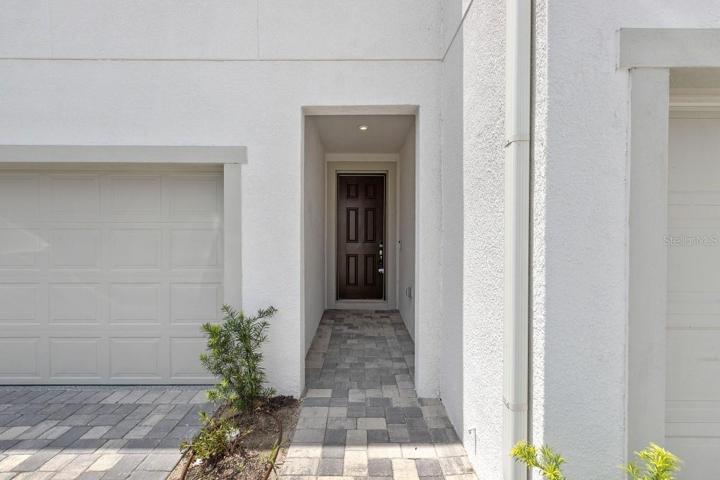 Front Walk In