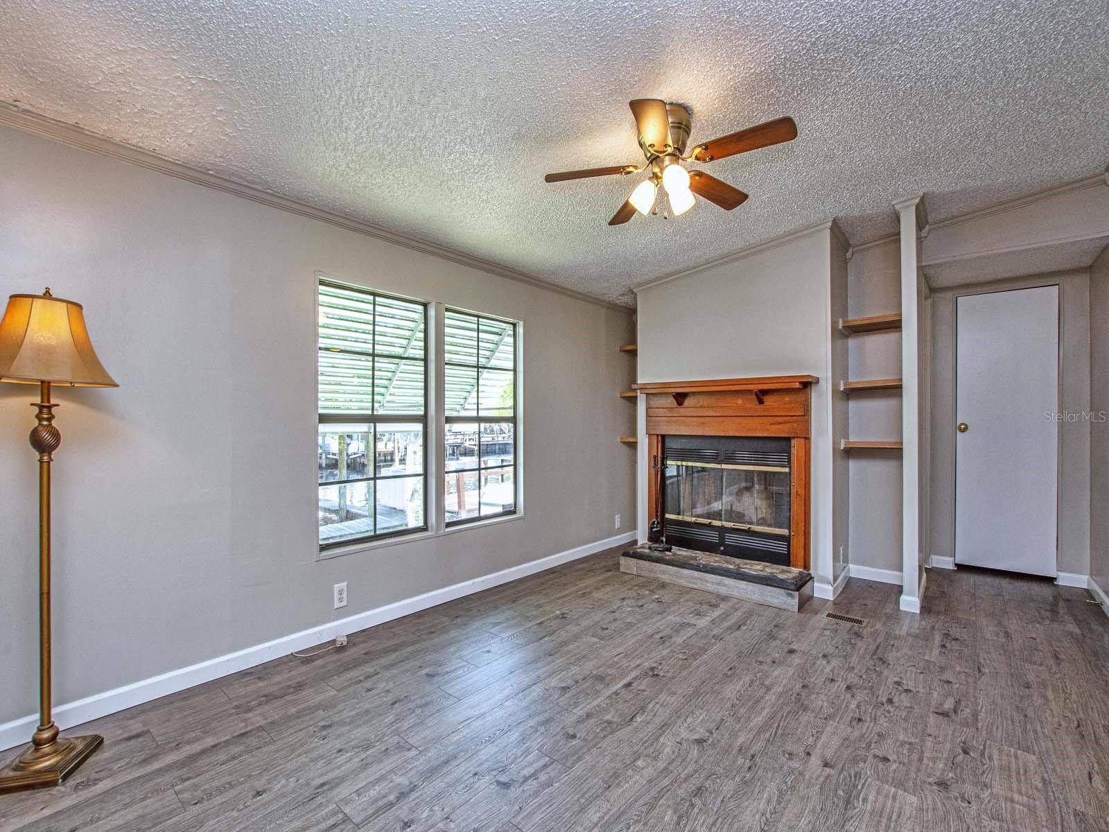 Family room w/ fireplace