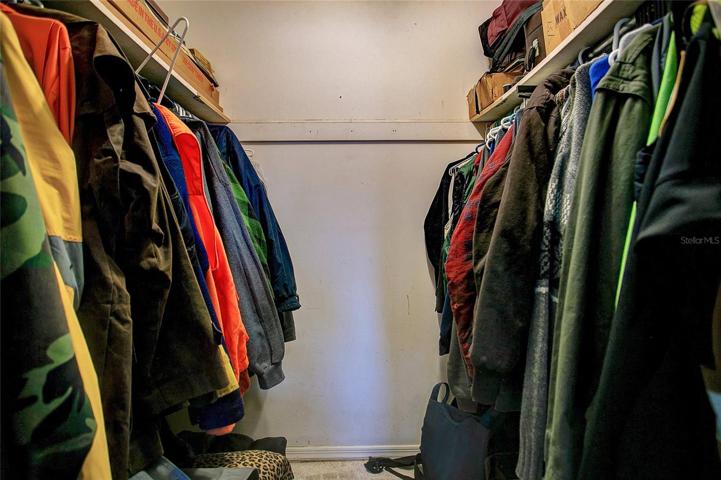 walk in closet