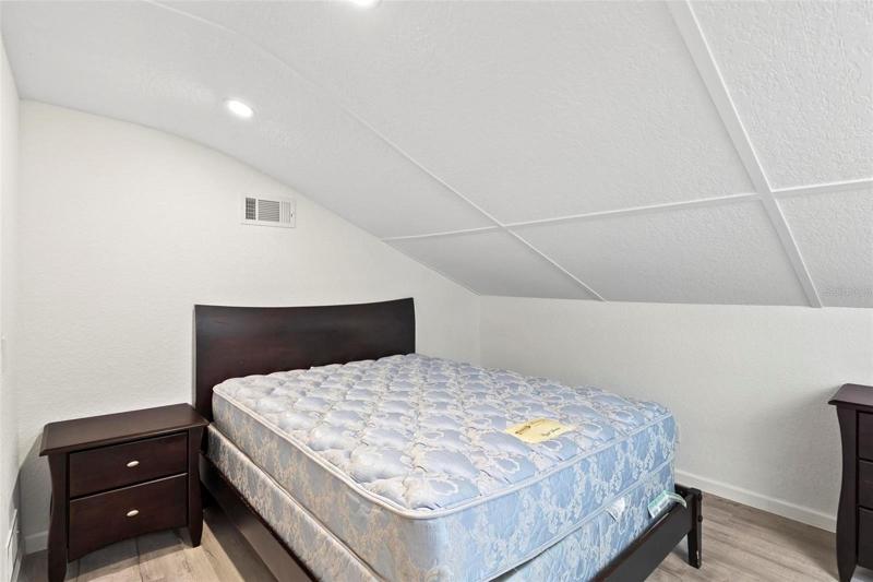 Office/Den/Could be huge master closet