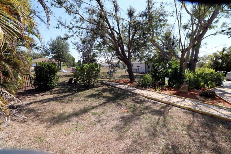 Backyard walk way to additional lot