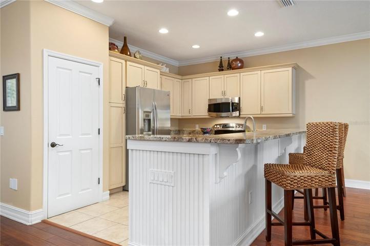Large kitchen with pantry and breakfast bar