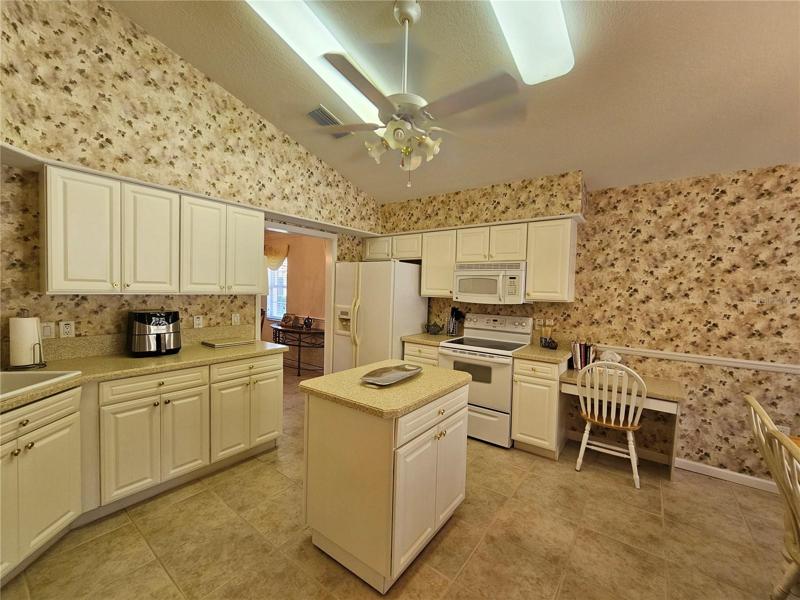 Kitchen with rolling island