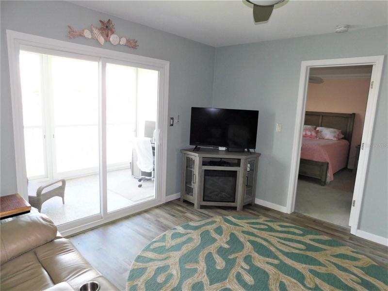 Great Room, Lanai Doors