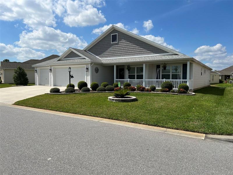 3 Car Garage
