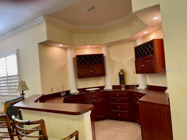 GREAT FAM ROOM