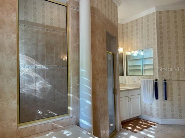 SHOWER MASTER BATH