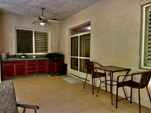 GRILL AND LANAI AREA