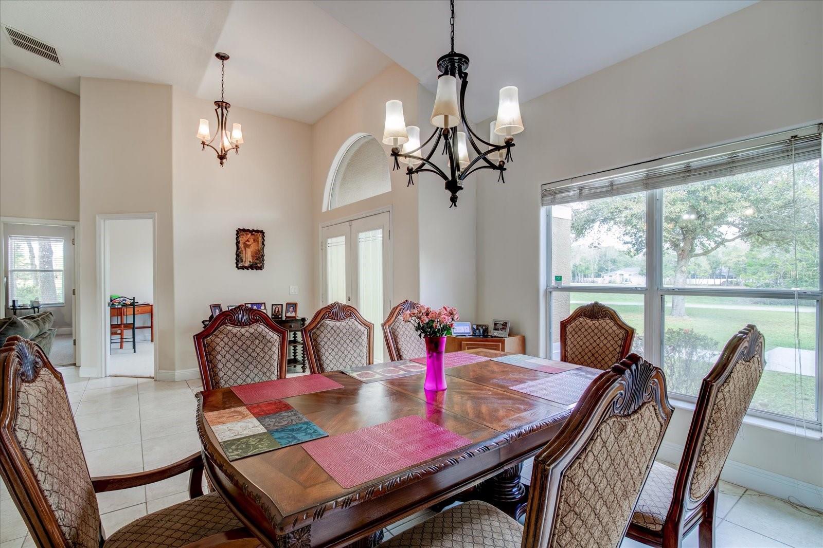 Inviting Dinning Room