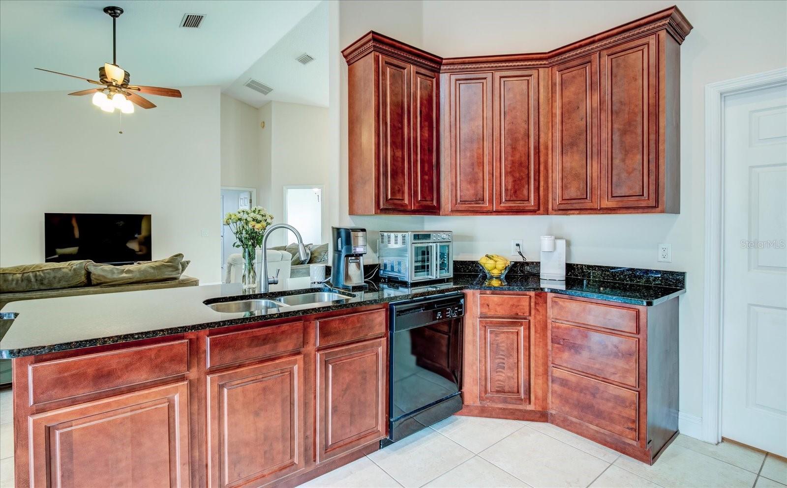 Good Counter Space