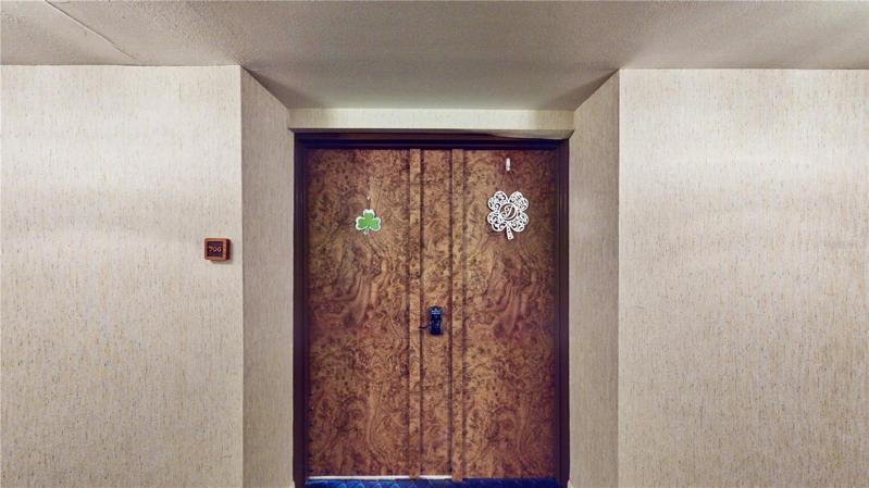 Unit Entryway