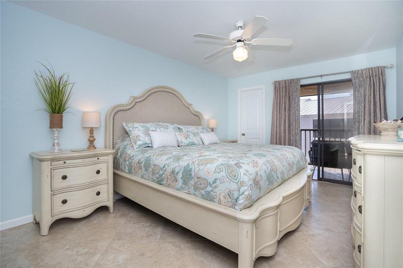 Master Bedroom en-suite