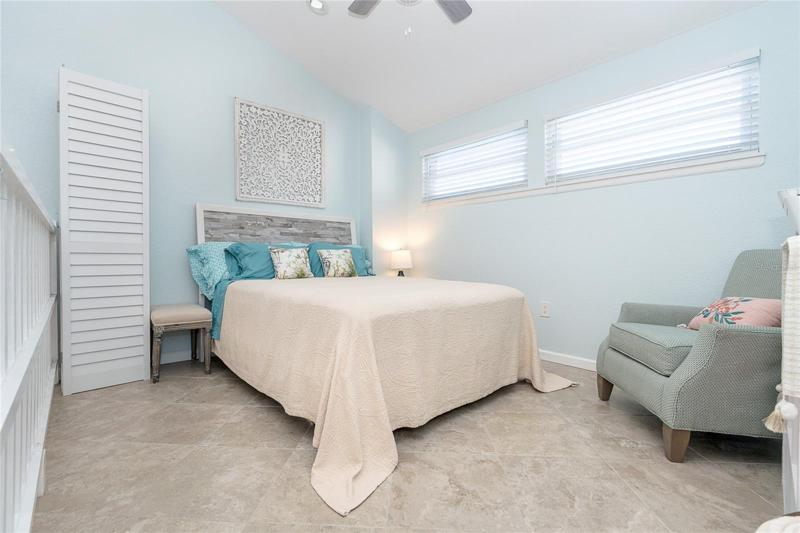 Loft Bedroom/Office Option