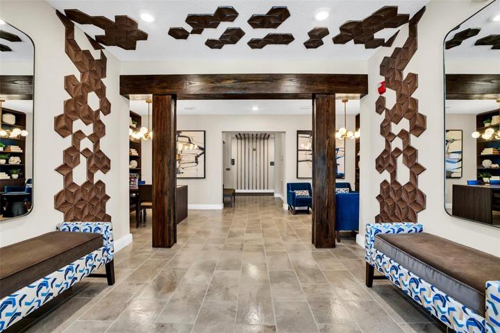 Building entrance/lobby