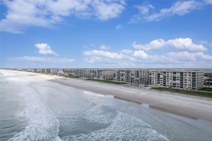 Ponce Inlet beach looking south.
